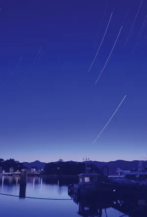 縦書き・夜空の星柄デザインの喪中はがき背景画像(文字なし)
